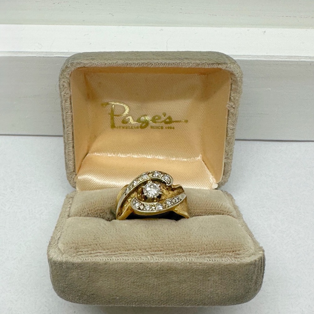 Page’s Jewelers 14k size 10 ring